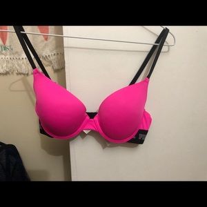 PINK bra
